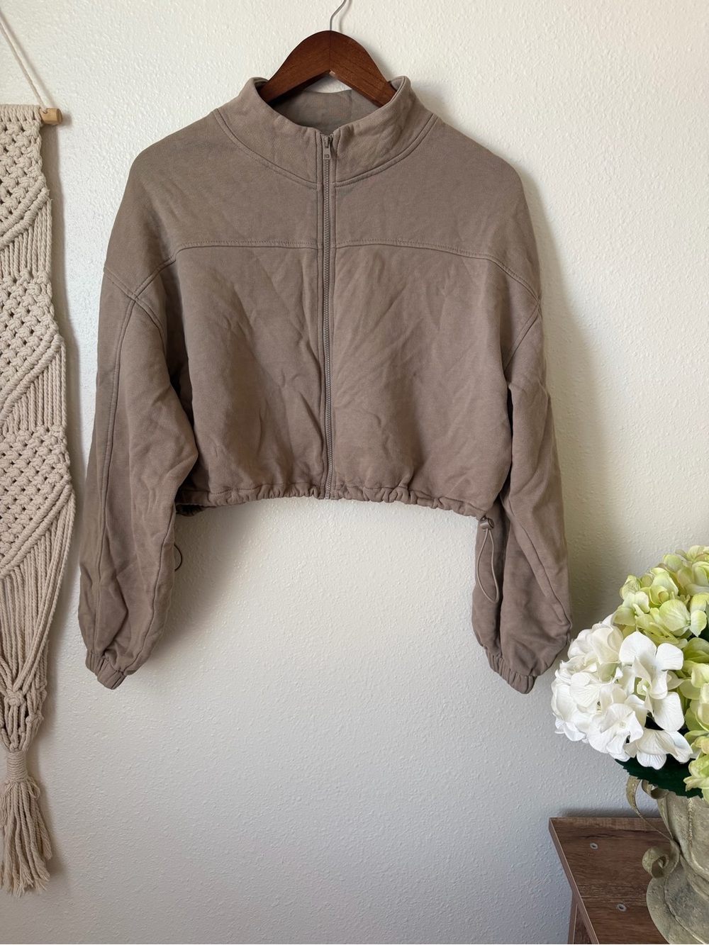 YoungLA Cropped Jacket in Taupe Brown